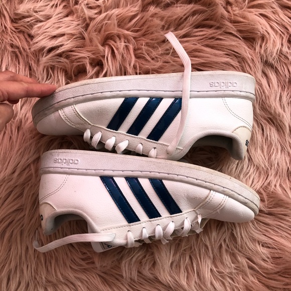 White Adidas White rubber shoes - Picture 2 of 7